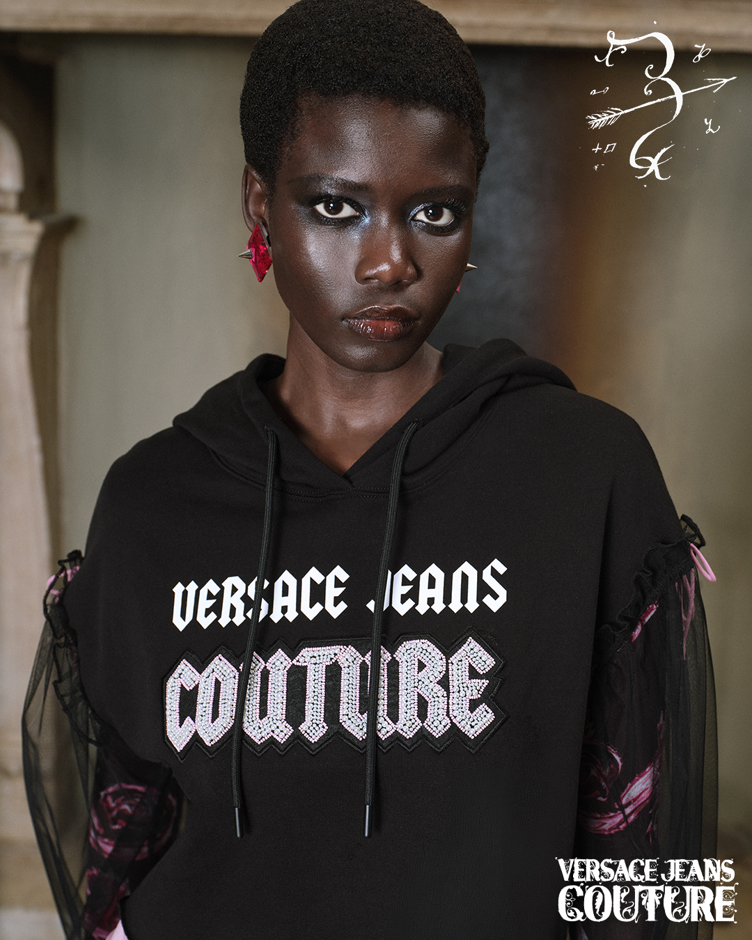 CoqCreative power by ProductionLink s.r.l. Versace-Jeans-Couture-fw24 Versace-Jeans-Couture-fw24  Versace-Jeans-Couture-fw24