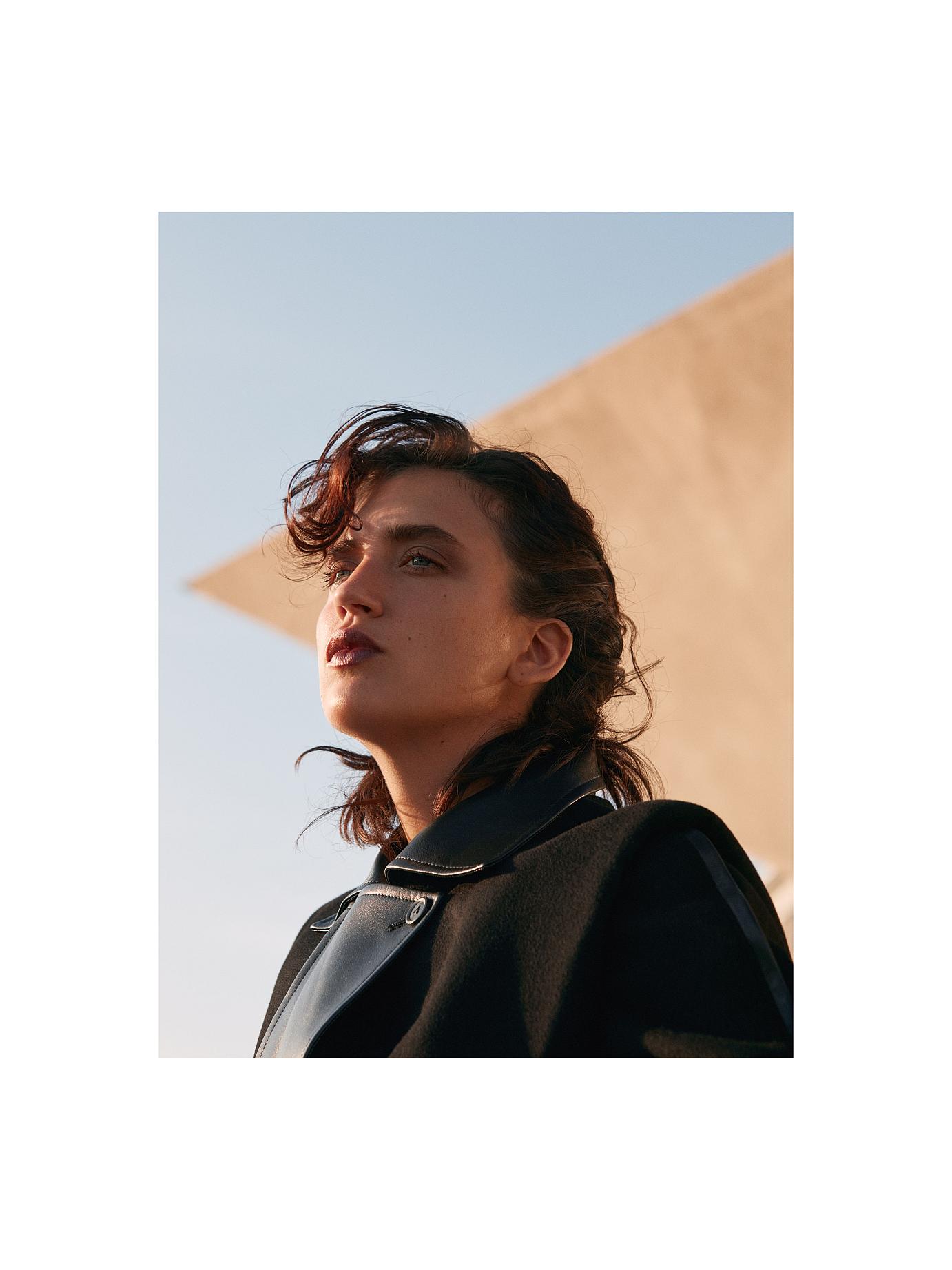 Harper-s-Bazaar---New-Shapes---Louis-Vuitton