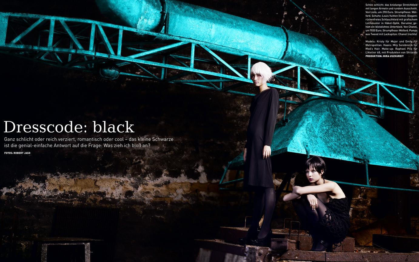 CoqCreative power by ProductionLink s.r.l. Dresscode-Black Dresscode-Black  Dresscode-Black